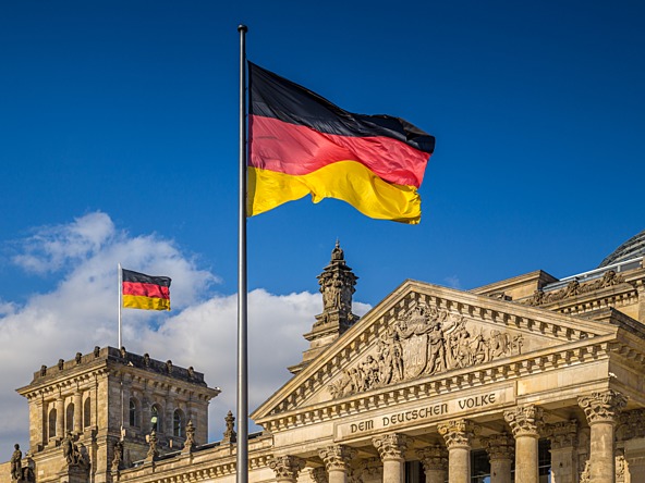 German flags Reichstag_crop